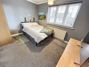 Bedroom- click for photo gallery